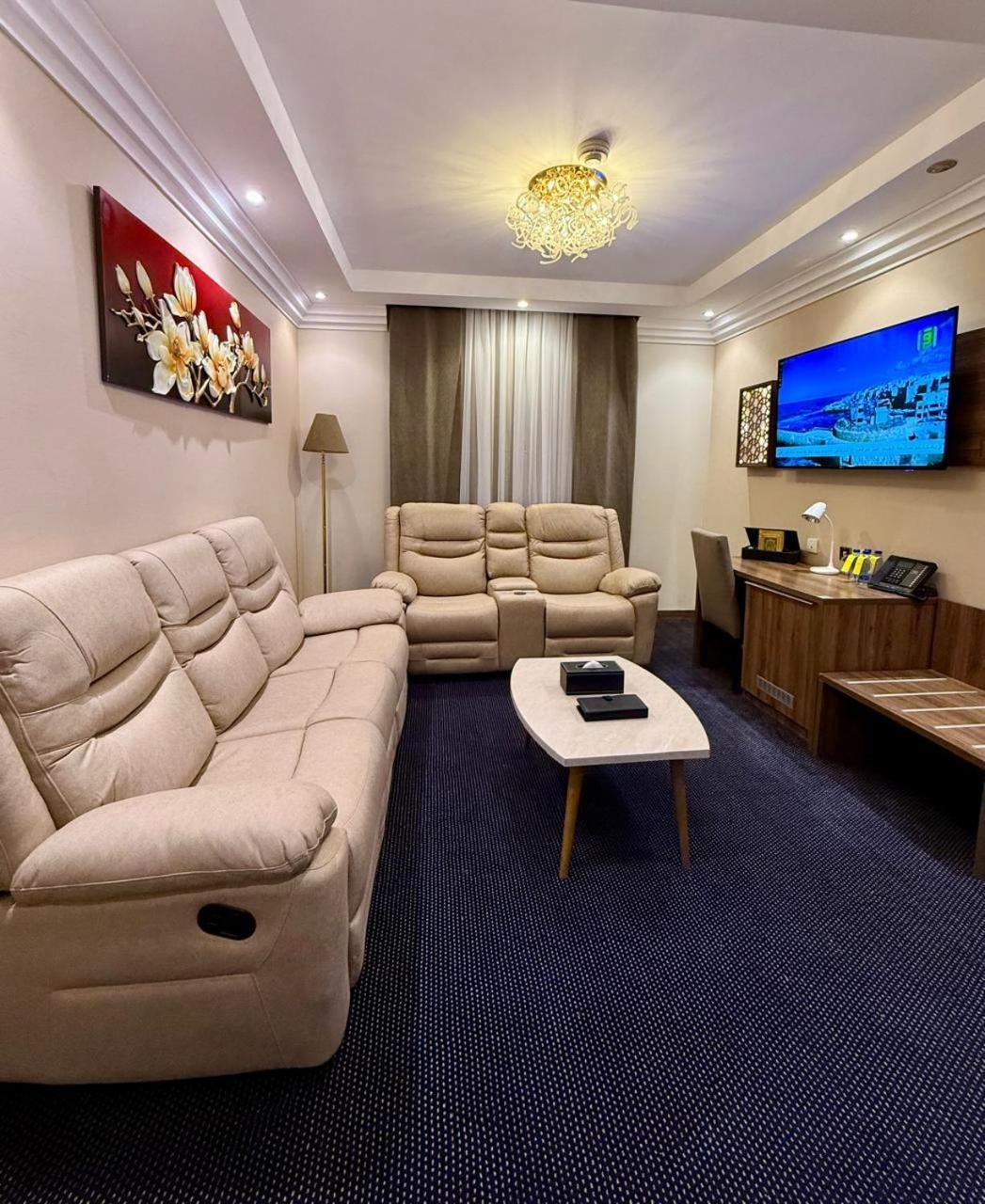 Golden Tulip Al-zahabi Hotel
