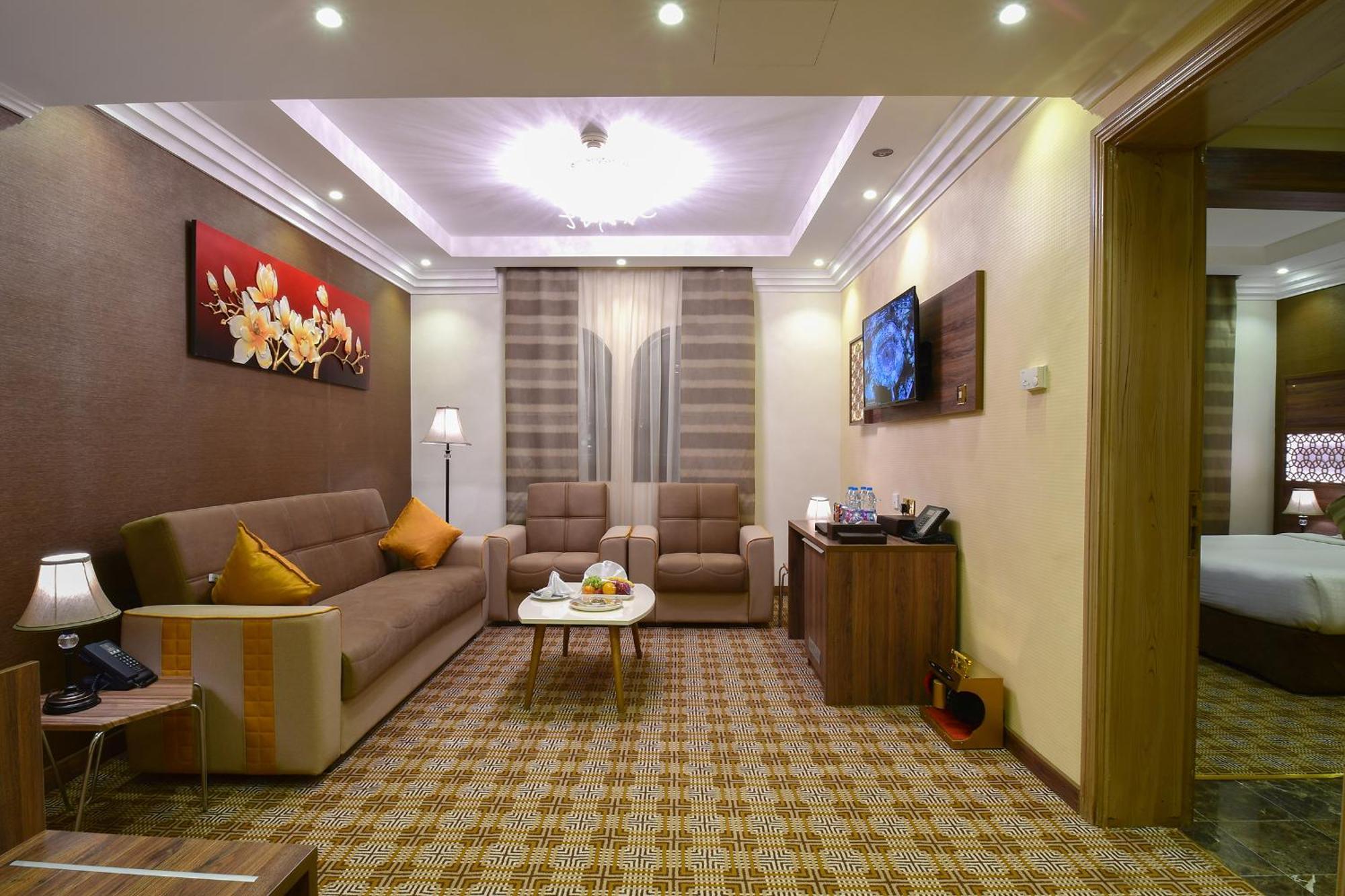 Hotel Golden Tulip Al-zahabi 3*